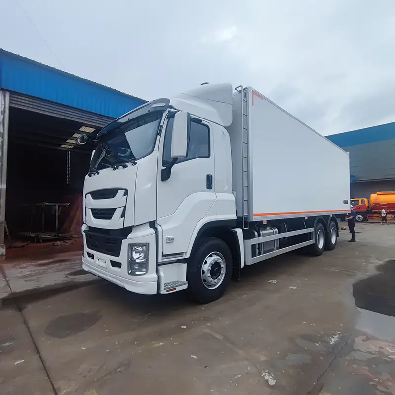 Fruit and Vegetable Refrigerated Truck