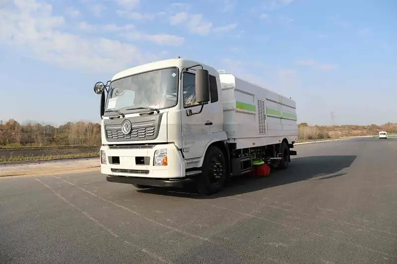 شاحنة كنس الشوارع